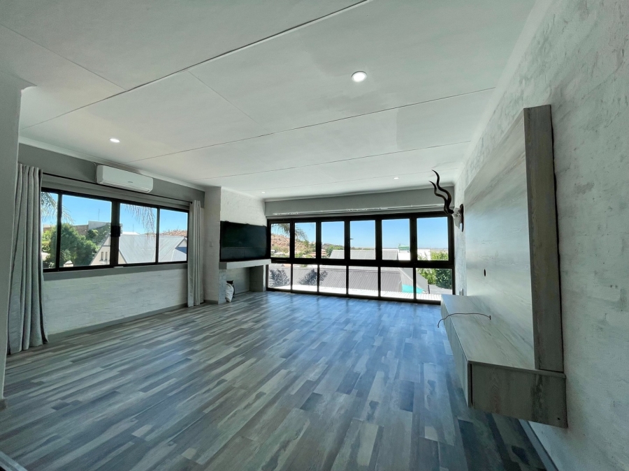 3 Bedroom Property for Sale in Wilkoppies North West